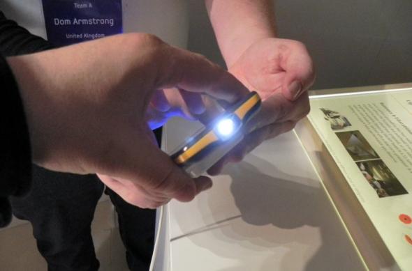 MWC 2012: Samsung Galaxy Beam Într-un preview hands-on - iată telefonul cu proiector din Barcelona (Video): dscn0332jpg.jpg