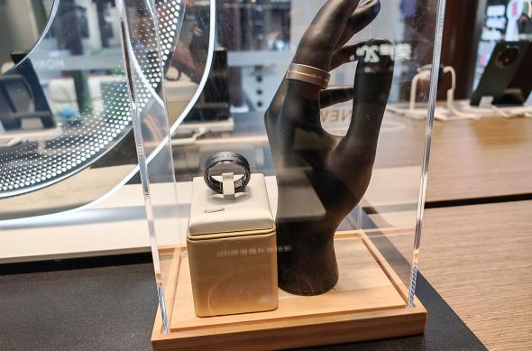 HONOR  Insix Smart Health Ring: insix.jpg