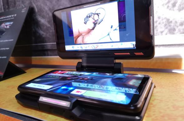 ASUS ROG Phone II și TwinView Dock II (galerie foto): ASUS-ROG-Phone-2_798.jpg