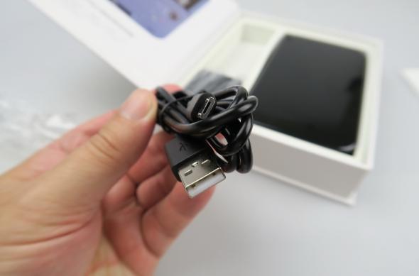 Unboxing GPD XD (conținutul cutiei): GPD-XD_002.JPG