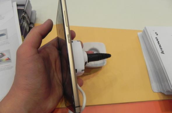 IFA 2014: Lenovo Vibe X2 hands on - "fotomodelul chinez multistratificat" expus la Berlin (Video): dscn9512jpg.jpg