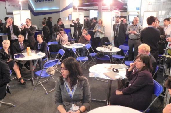 Firme romanești expun produse la MWC 2012, după o sugestie Mobilissimo.ro: dscn0536jpg.jpg