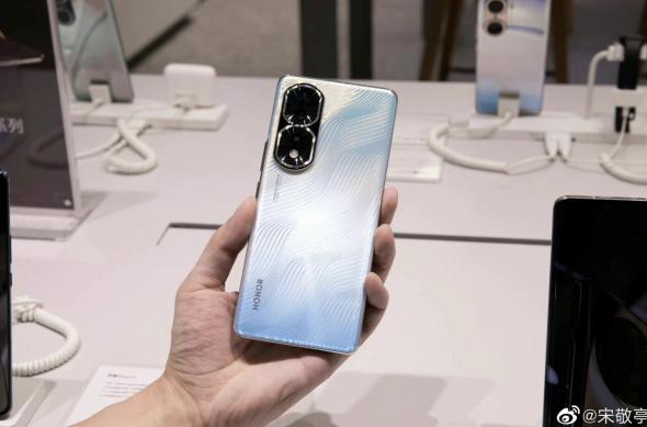 Honor 80 - Fotografii: honor 80 2.jpg