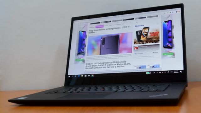 <b>Prezentare Lenovo ThinkPad X1 Extreme; Laptopul bun la toate vine echipat cu procesor i7-8850H, 32 GB RAM și ecran 4K de 15.6 inch</b>După ce în această vară am avut ocazia să testez laptop-ul Lenovo ThinkPad T480s, iată că acum pe masa mea de teste ajunge și Lenovo X1 Extreme, un laptop din zona high-end care pune accentul pe funcționalitate și totodată portabilitate