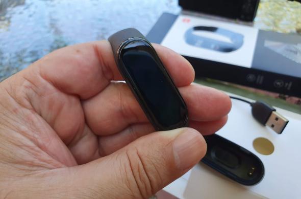 Xiaomi Mi Band 4: Xiaomi-Mi-Band-4_013.jpg