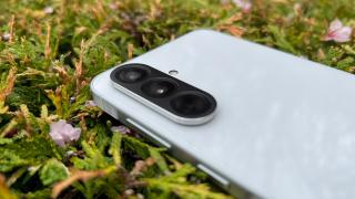 Samsung Galaxy A56: Camera livrează culori realiste și closeup-uri de calitate, selfie-uri arătoase, dar fără upgrade-uri majore
