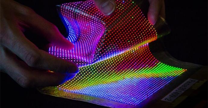 <b>Samsung ar putea achiziționa compania PlayNitride cu scopul de a produce panouri micro-LED destinate viitorului Apple Watch</b>Din partea publicației coreene TheInvestor aflăm astăzi faptul că Samsung poartă discuții pentru achiziția companiei taiwaneze PlayNitride. Sammy urmărește prin această achiziție accesul la tehnologia micro-LED pe care această firmă o deține sub formă