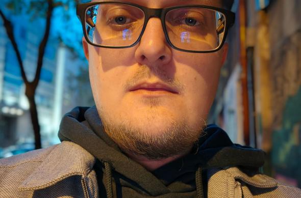 OPPO Find X9 Pro - Mostre noapte (selfie): OPPO-Find-X9-Pro-Mostre-noapte-selfie_002.jpg