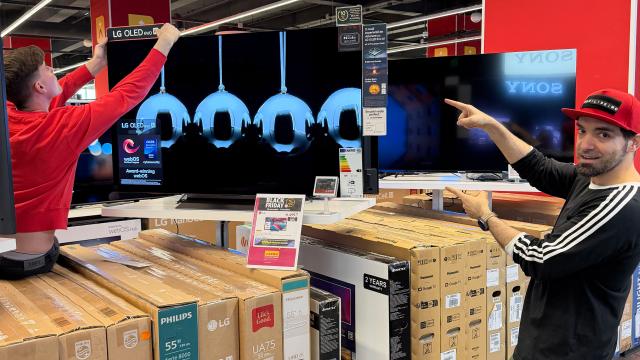<b>Am fost să iau televizor de ziua mea şi am găsit un TV OLED LG C5 redus cu 3000 de lei - Black Friday la Altex Nord, la standurile LG</b>Pe 30 octombrie 2025 a început campania 1 de Black Friday 2025 la Altex. Ţine până pe 5 noiembrie 2025 şi azi vă prezentăm ce a pregătit LG pentru aceasta campanie, vedeta fiind TV-ul LG OLED C5, cel de 55 inch. De la 7499 lei ajunge la 4499 lei, după..