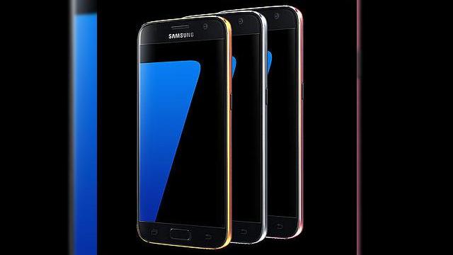 <b>Aur de 24 de karate pentru Galaxy S7 şi S7 Edge; Cele două modele pot fi precomandate acum şi în varianta de lux</b>După cum se întâmplă la fiecare lansare de flagship, acum şi Samsung Galaxy S7 şi S7 Edge sunt gata să primească variante acoperite cu aur de 24 de karate. De acestea se ocupă Truly Exquisite, firma specializată pe personalizarea de...