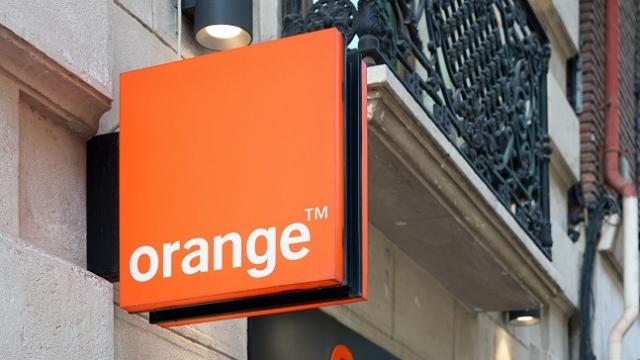 <b>Orange și Mistral AI: Parteneriat strategic pentru dezvoltarea AI și optimizarea rețelelor</b>Orange a anunțat un parteneriat strategic cu Mistral AI pentru a accelera dezvoltarea inteligenței artificiale în Europa, concentrându-se pe crearea unei infrastructuri de rețea capabile să susțină noile cerințe tehnologice. Această colaborare este..
