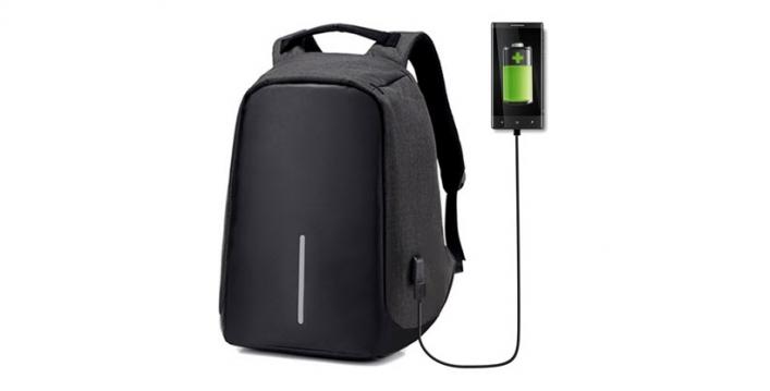 <b>Pe TomTop.com găsim un rucsac inedit; costă 16.79 euro și vine cu funcție anti-furt și port USB pentru încărcat smartphone-ul</b>Un nou cupon de reducere ne este oferit astăzi de către TomTop.com, retailer ce ne propune un rucsac la prețul de doar 16.79 dolari. Aduce 10 compartimente la interior și un lucru inedit este prezența unui port USB la exterior, modalitate prin