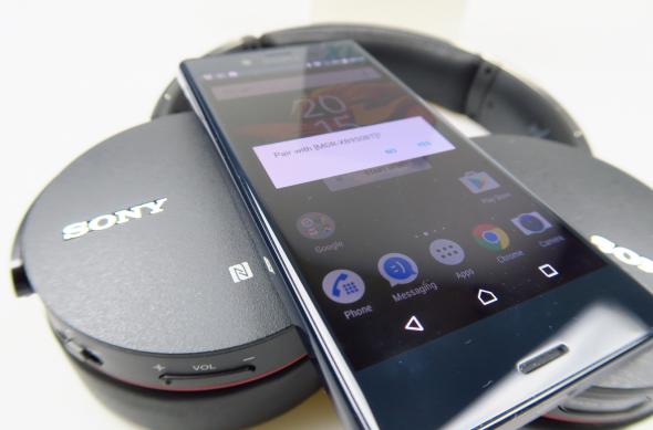 Căști Bluetooth on-ear Sony MDR-XB950BT: Sony-Xperia-X-Compact_009.JPG