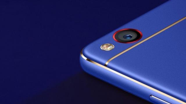 <b>ZTE Nubia Z11 disponibil de acum și varianta de culoare 'Blue Aurora'; costă 370 dolari</b>De astăzi, smartphone-ul ZTE Nubia Z11 este disponibil și în varianta de culoare - Blue Aurora - nuanță ce arată foarte bine pe acest model cu display edge-to-edge. Prețul noii versiuni este de 370 dolari, iar ca dotări hardware primim în cazul de față un