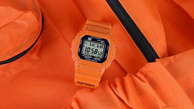 <b>Casio a lansat o ediţie de ceas G-Shock inspirată de NASA şi costumele spaţiale portocalii; Iată un istoric al colaborărilor NASA-Casio</b>S-a vorbit mult despre NASA în ultima săptămână, mai ales pe fondul fotografiilor cosmice spectaculoase realizate de telescopul James Webb, iar acum Casio oferă un tribut agenţiei spaţiale americane. Firma a lansat un nou model ceas