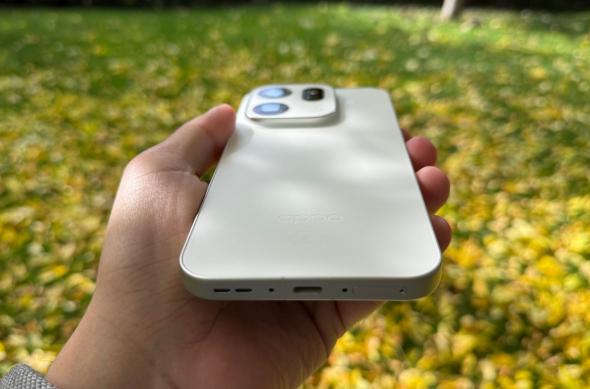 OPPO Find X9 Pro - Design(2): OPPO-Find-X9-Pro-Design_010.jpg