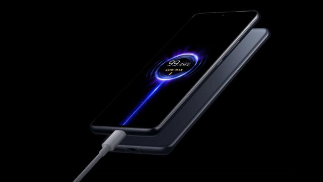 <b>China impune un nou standard global de încărcare rapidă; Huawei, OPPO și vivo au colaborat pentru dezvoltarea sa</b>China tocmai a reușit ceva măreț în zona tehnologiei. A fost dezvoltată și aprobată oficial de către ITU-T SG5 ca standard internațional o nouă soluție de încărcare rapidă. ITU-T SG5 este o ramură a Uniunii Internaționale pentru Telecomunicații