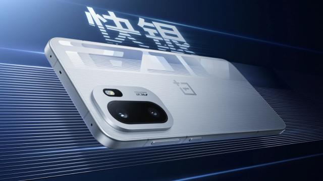 <b>Asul din mâneca OnePlus se numește Ace 6 și aduce 7800 mAh de stors pe gaming, procesor Snapdragon 8 Elite Extreme Edition</b>Alături de OnePlus 15 tocmai a debutat astăzi în China și OnePlus Ace 6 pe care cu puțin noroc l-am putea vedea într-un viitor apropiat și global drept un model "T", dar până atunci să vedem ce are de oferit. Vă reamintesc că