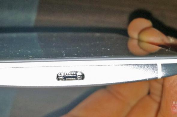 Un prototip de Motorola Moto X+1 fotografiat de aproape, În varianta aproape finalizată: nexusae0_wm_5.jpg