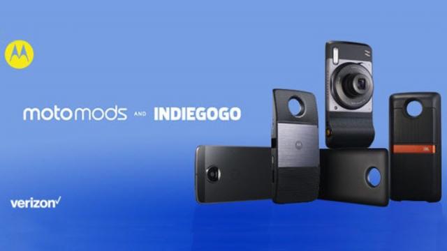 <b>Motorola şi Indiegogo lansează un program de dezvoltare a noi accesorii de tip Moto Mods</b>Împreună cu cei de la Indiegogo, Motorola anunță astăzi lansarea unui program special al cărui scop este acela de dezvoltare a noi accesorii modulare din seria Moto Mods. Cele câteva disponibile sunt destinate smartphone-urilor Moto Z, Moto Z Play, și