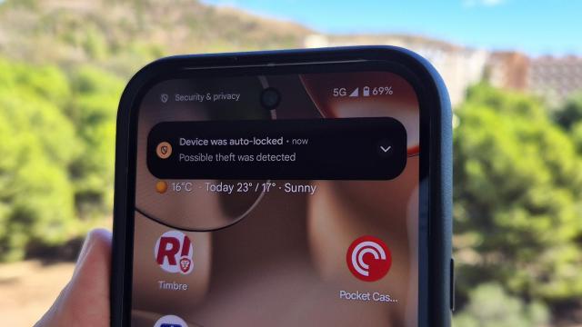 <b>Google elimină portițele pentru hoți în Android 16; Resetările fără dovada proprietății vor fi automat blocate</b>Google strânge serios șurubul în Android 16, încercând să închidă definitiv portițele folosite de hoți pentru a revinde telefoane furate. Noua funcție anunțată în cadrul „The Android Show: I/O Edition” merge mai departe decât clasicul FRP..