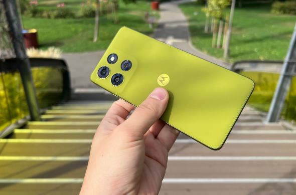 Motorola moto g86 Power - Design (2): Motorola-moto-g86-power-design_002.jpg