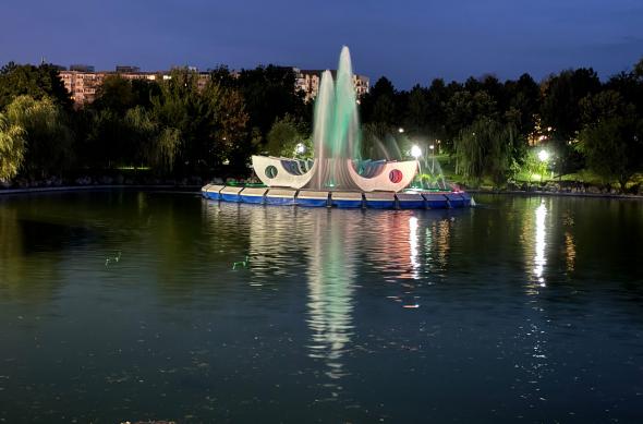 Apple iPhone 15 - Mostre Foto (seara): iPhone-15-Mostre-Night_002.jpg