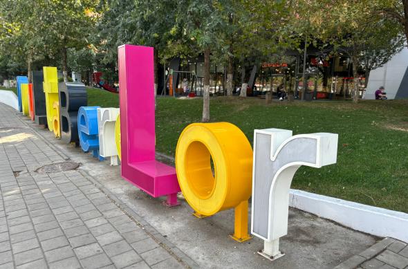 Apple iPhone 15 - Mostre Foto: iPhone-15-Mostre-Culori_010.jpg