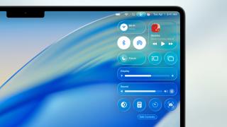 Apple ajustează designul Liquid Glass în macOS 27! Noua versiune promite interfață lizibilă, autonomie mai bună, funcționalități AI extinse