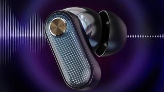 Nubia lansează căşti transparente de gaming, in-ear, cu ANC şi iluminare RGB; Cât ține bateria?
