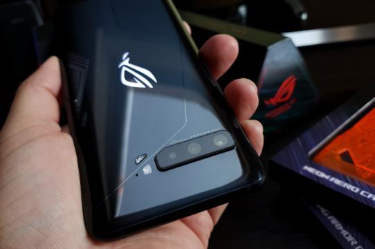 ASUS ROG Phone 3 - Unboxing: ROG-Phone-3_006.jpg