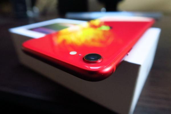Apple iPhone SE (2020): Camera singulară, prădător alfa în 2020
