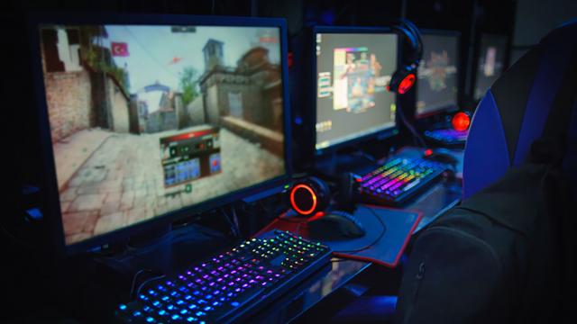 <b>PC de gaming cu RTX 2060 la preț bun și televizor 4K Samsung sunt doar câteva dintre noile Reduceri REALE propuse de Altex azi</b>Este momentul pentru porția zilnică de Reduceri REALE și din start, după cum aflați încă din titlul acestei postări - avem parte de promoții foarte interesante printre care și un PC de gaming numai bun de pus la treabă în această perioadă de stat în 