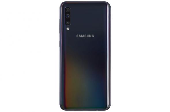 Samsung Galaxy A50, fotografii oficiale: SM-A505_002_Back_Black.jpg