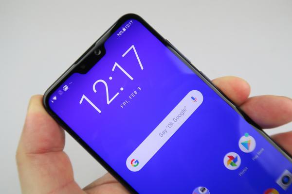 ASUS ZenFone Max Pro (M2): OS, UI, aplicaţii curate şi aerisite pe bază de Android Oreo stock