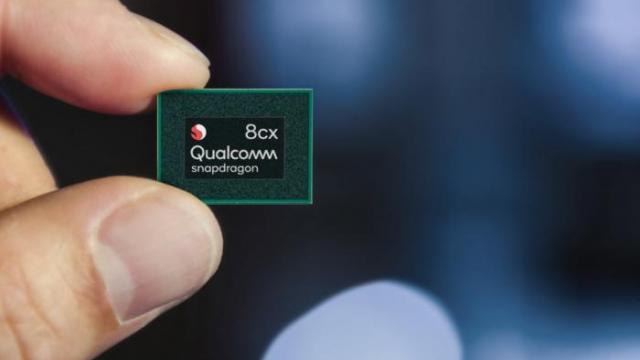 <b>MWC 2019: Qualcomm anunţă procesorul Snapdragon 8cx 5G, care va ajunge pe laptopuri şi PC-uri 5G</b>După ce a lansat două modemuri 5G şi un procesor compatibil 5G deja pentru telefoane, Qualcomm pregăteşte acum şi PC-urile de conectivitatea de generaţie a cincea. La MWC 2019 a anunţat procesorul Snapdragon 8cx 5G, care vine cu modem Snapdragon X55 şi..