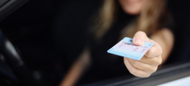 Ai nevoie de permis sau talon după 15 septembrie? Plata făcută la tariful vechi nu mai poate fi folosită