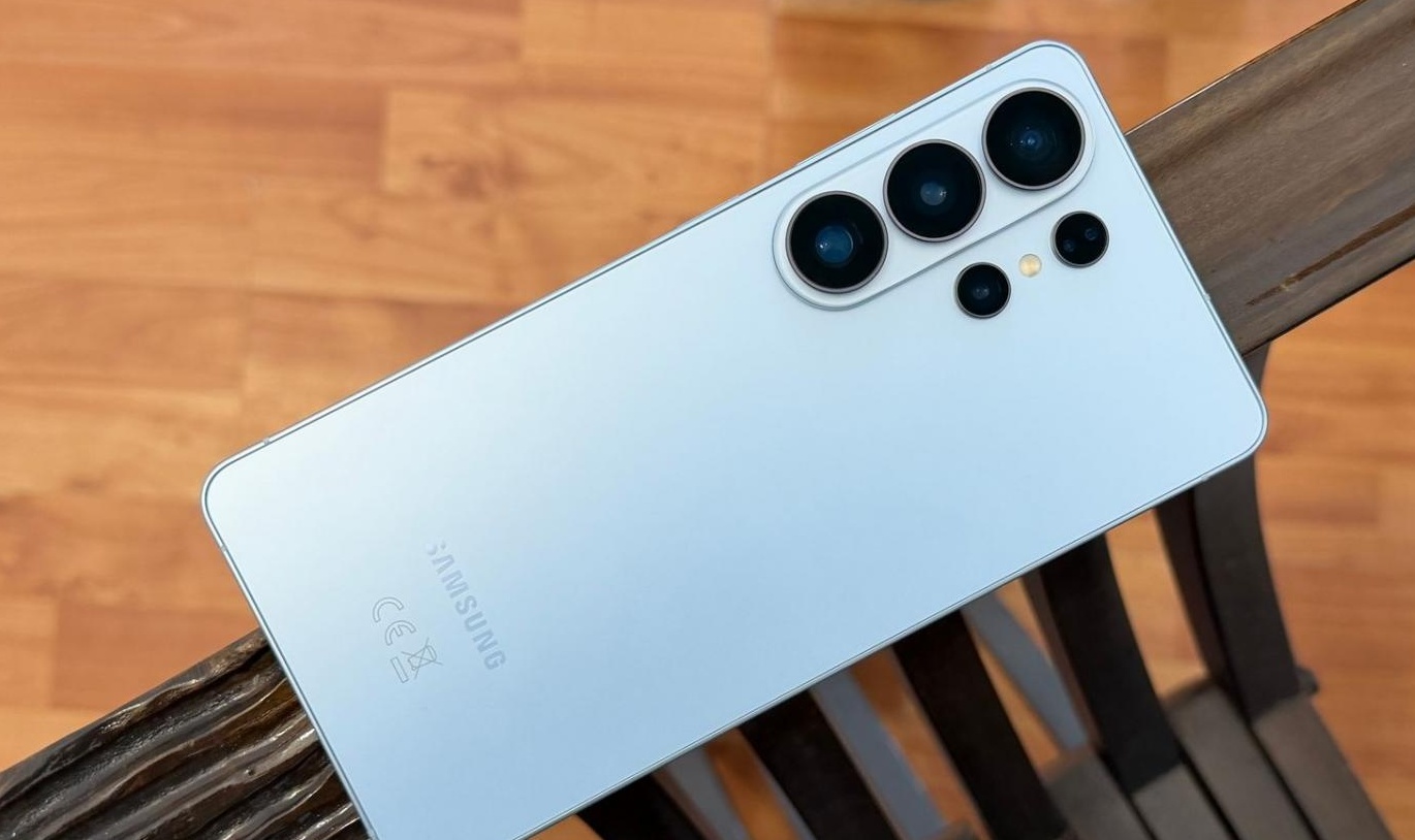 Samsung Galaxy S26 Ultra devine cel mai vândut Android din lume! Un flagship bate modelele accesibile în al doilea trimestru din acest an