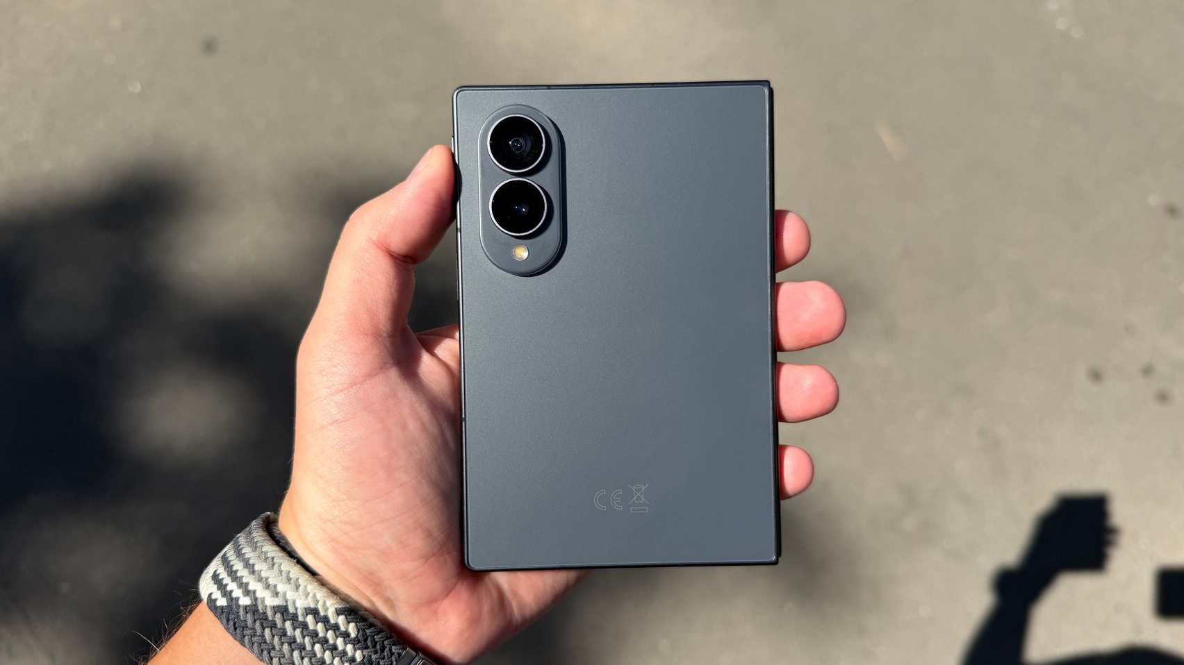 Galaxy Z Fold8 se vinde peste așteptările Samsung; Noul pliabil în format wide pune presiune pe fabricile companiei