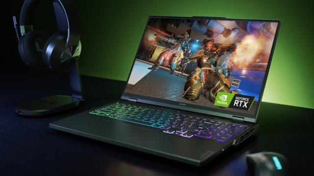<b>CES 2023: Lenovo prezintă laptopuri de gaming puternice, Legion Pro 5 și Pro 7, cu display-uri de 240Hz și CPU-uri AMD Ryzen</b>Lenovo a prezentat mai multe laptopuri de gaming în cadrul evenimentului CES 2023, iar pe lângă modelele Legion Pro 5i și 7i, cu CPU-uri Intel Core Gen 13, au debutat și variante cu procesoare AMD de nouă generație. În acest articol discutăm despre