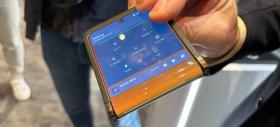 CES 2024: Samsung prezintă noi concepte de telefoane pliabile, balamaua cu rotire la 360 de grade