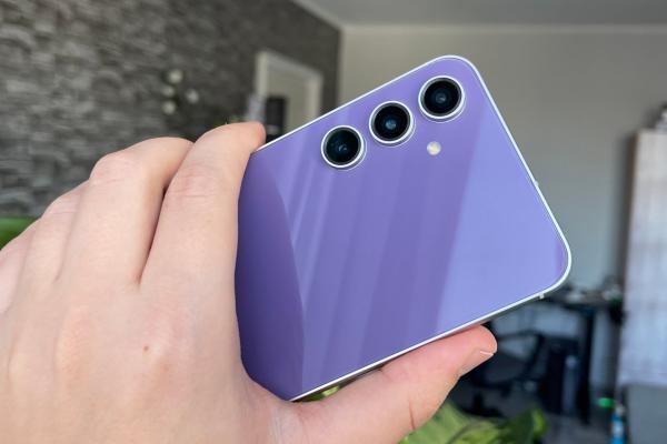 Samsung Galaxy S23 FE 5G: Cameră mai apropiată de telefoane cu "T" în nume, între S22 şi S23