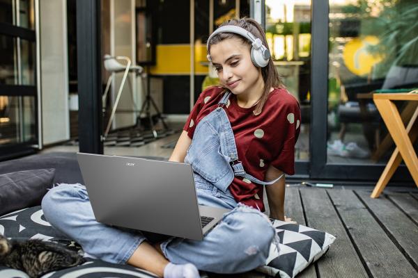 CES 2024: Tehnologie avansată în noile laptopuri Acer: Swift Go AI și Swift X 14 pentru creatori și studenți