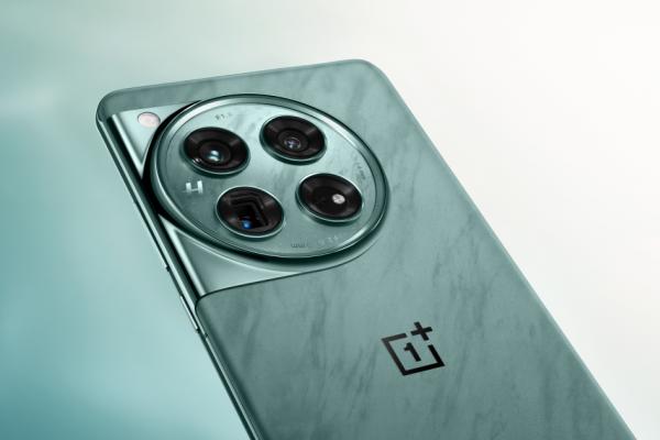 Preț și disponibilitate OnePlus 12 în România 