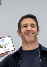 John Ternus intră mult mai des în studiourile Apple decât Tim Cook; Designul și ingineria ajung direct sub controlul noului CEO