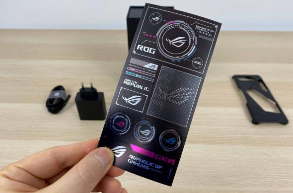 ASUS ROG Phone 5 - Fotografii oficiale: ASUS-ROG-PHONE-5_008.jpg