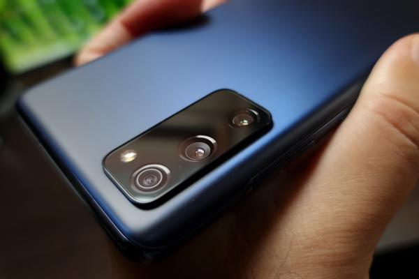 O nouă variantă de Samsung Galaxy S20 FE apare certificată de Wi-Fi Alliance, cu Android 11 preinstalat