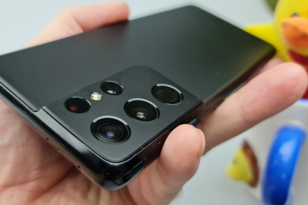 Samsung Galaxy S21 Ultra 5G: Camera se remarcă prin extra moduri, stabilizare, paleta de culori, zoom
