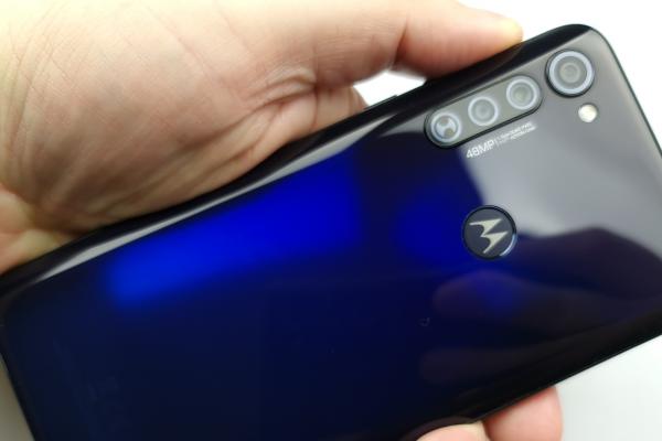 Motorola Moto G Pro: Hardware de telefon midrange tipic, cu ceva extra...