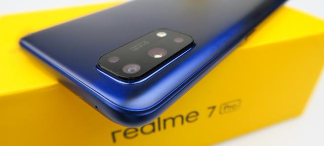 Realme 7 Pro Unboxing: dotări de „fiţe” într-un corp compact şi arătos, sub 1300 lei